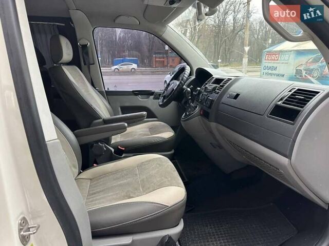 Белый Фольксваген Transporter, объемом двигателя 2.46 л и пробегом 250 тыс. км за 14400 $, фото 11 на Automoto.ua