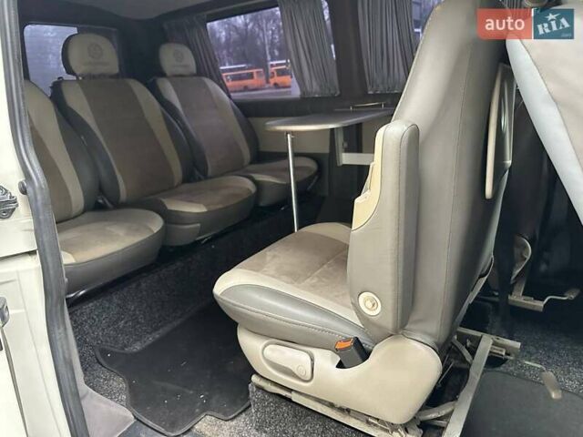Белый Фольксваген Transporter, объемом двигателя 2.46 л и пробегом 250 тыс. км за 14400 $, фото 10 на Automoto.ua