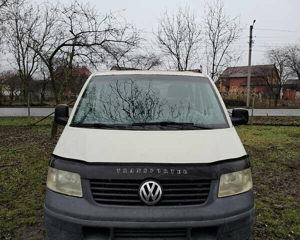 Белый Фольксваген Transporter, объемом двигателя 2.46 л и пробегом 433 тыс. км за 7999 $, фото 1 на Automoto.ua