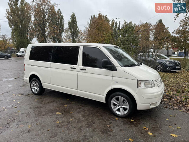Белый Фольксваген Transporter, объемом двигателя 2.46 л и пробегом 248 тыс. км за 11350 $, фото 1 на Automoto.ua