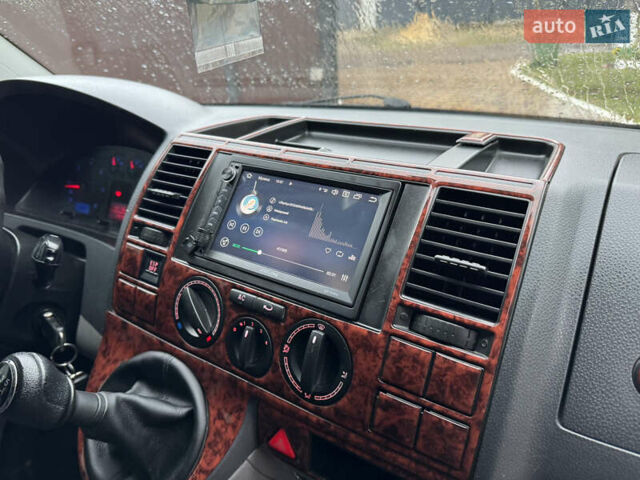 Белый Фольксваген Transporter, объемом двигателя 2.5 л и пробегом 269 тыс. км за 10600 $, фото 71 на Automoto.ua