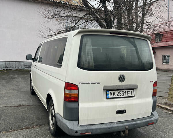 Белый Фольксваген Transporter, объемом двигателя 2.46 л и пробегом 437 тыс. км за 10500 $, фото 3 на Automoto.ua