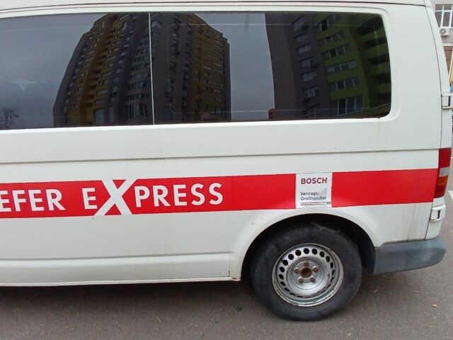 Белый Фольксваген Transporter, объемом двигателя 1.9 л и пробегом 260 тыс. км за 6500 $, фото 2 на Automoto.ua