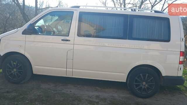 Белый Фольксваген Transporter, объемом двигателя 2 л и пробегом 355 тыс. км за 9800 $, фото 6 на Automoto.ua