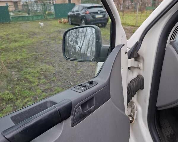 Белый Фольксваген Transporter, объемом двигателя 2.46 л и пробегом 433 тыс. км за 7999 $, фото 5 на Automoto.ua