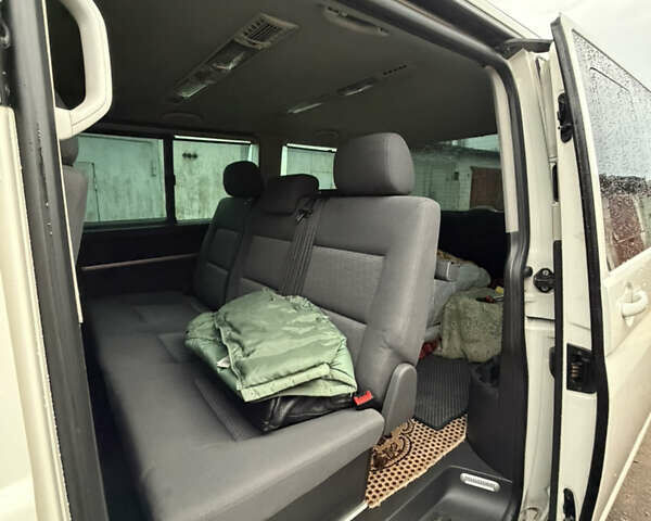 Белый Фольксваген Transporter, объемом двигателя 2.46 л и пробегом 365 тыс. км за 13500 $, фото 5 на Automoto.ua