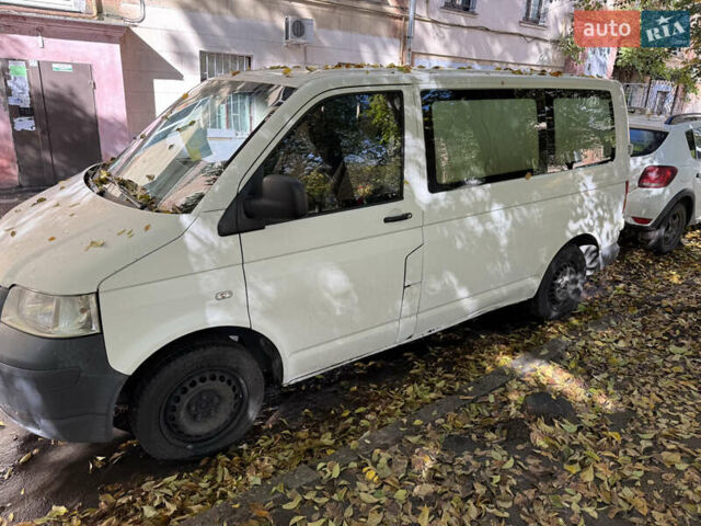 Белый Фольксваген Transporter, объемом двигателя 1.9 л и пробегом 235 тыс. км за 5800 $, фото 6 на Automoto.ua