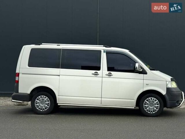 Білий Фольксваген Transporter, об'ємом двигуна 1.97 л та пробігом 318 тис. км за 9800 $, фото 2 на Automoto.ua