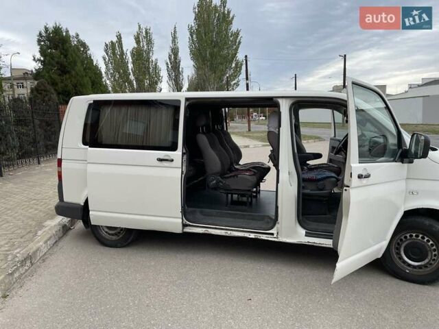 Белый Фольксваген Transporter, объемом двигателя 1.9 л и пробегом 338 тыс. км за 8600 $, фото 3 на Automoto.ua