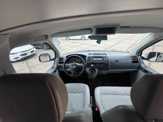 Белый Фольксваген Transporter, объемом двигателя 2 л и пробегом 265 тыс. км за 13500 $, фото 13 на Automoto.ua