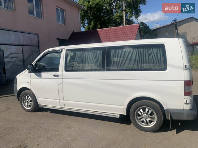 Белый Фольксваген Transporter, объемом двигателя 1.97 л и пробегом 240 тыс. км за 11500 $, фото 3 на Automoto.ua