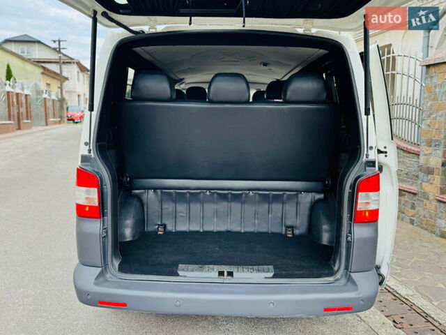 Белый Фольксваген Transporter, объемом двигателя 2 л и пробегом 312 тыс. км за 12700 $, фото 49 на Automoto.ua