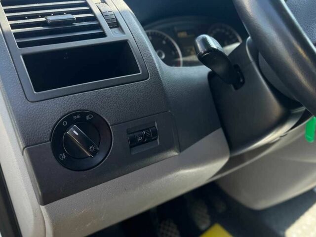 Белый Фольксваген Transporter, объемом двигателя 2 л и пробегом 364 тыс. км за 11800 $, фото 14 на Automoto.ua