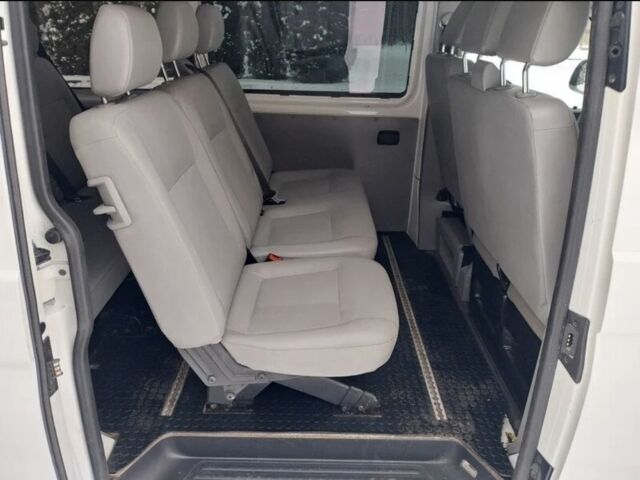 Білий Фольксваген Transporter, об'ємом двигуна 2 л та пробігом 230 тис. км за 4900 $, фото 12 на Automoto.ua