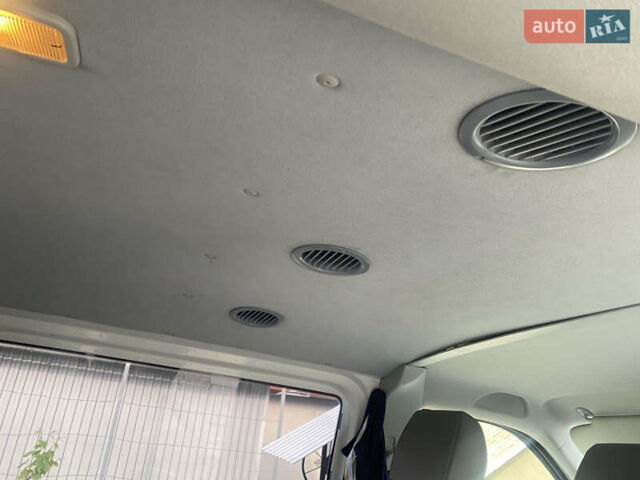 Білий Фольксваген Transporter, об'ємом двигуна 2 л та пробігом 467 тис. км за 14800 $, фото 13 на Automoto.ua