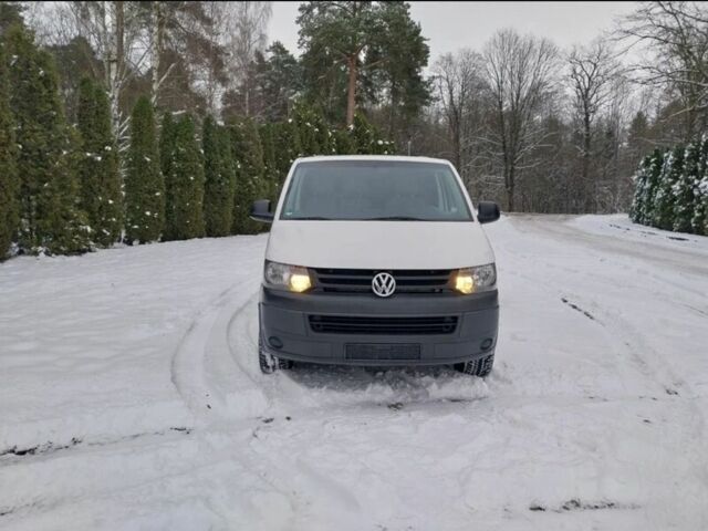 Білий Фольксваген Transporter, об'ємом двигуна 2 л та пробігом 230 тис. км за 4900 $, фото 1 на Automoto.ua