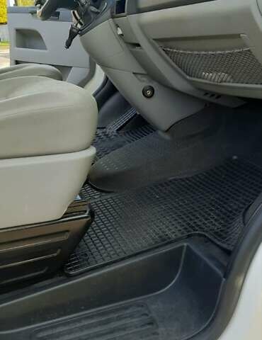 Белый Фольксваген Transporter, объемом двигателя 2 л и пробегом 199 тыс. км за 12800 $, фото 1 на Automoto.ua