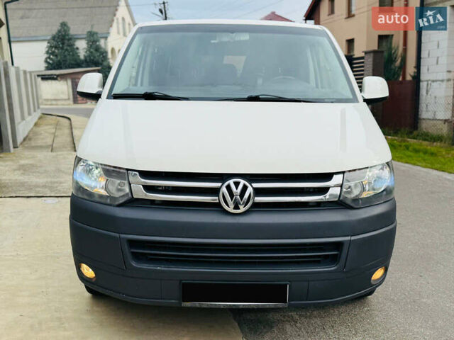 Белый Фольксваген Transporter, объемом двигателя 2 л и пробегом 312 тыс. км за 12700 $, фото 1 на Automoto.ua