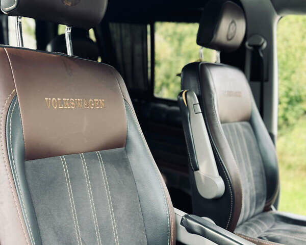 Белый Фольксваген Transporter, объемом двигателя 2 л и пробегом 312 тыс. км за 12700 $, фото 80 на Automoto.ua