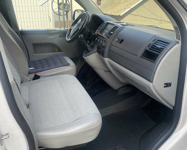Білий Фольксваген Transporter, об'ємом двигуна 2 л та пробігом 467 тис. км за 14800 $, фото 7 на Automoto.ua