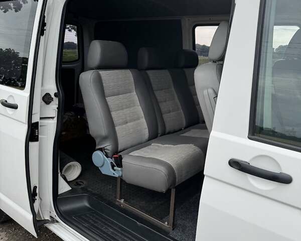 Белый Фольксваген Transporter, объемом двигателя 2 л и пробегом 379 тыс. км за 14200 $, фото 1 на Automoto.ua