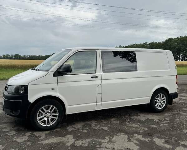 Белый Фольксваген Transporter, объемом двигателя 2 л и пробегом 379 тыс. км за 14200 $, фото 3 на Automoto.ua