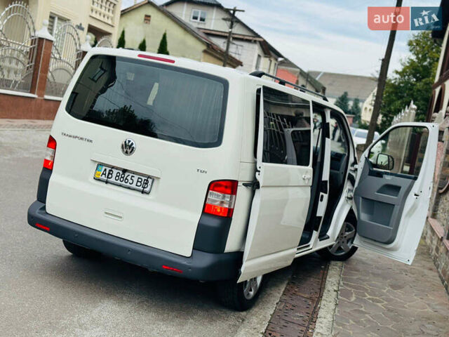 Белый Фольксваген Transporter, объемом двигателя 2 л и пробегом 312 тыс. км за 12700 $, фото 47 на Automoto.ua