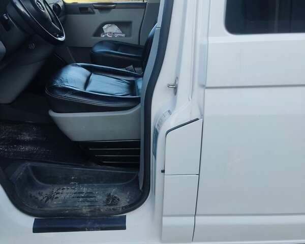 Белый Фольксваген Transporter, объемом двигателя 2 л и пробегом 285 тыс. км за 13500 $, фото 6 на Automoto.ua