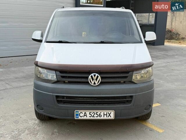 Білий Фольксваген Transporter, об'ємом двигуна 1.99 л та пробігом 321 тис. км за 10500 $, фото 5 на Automoto.ua