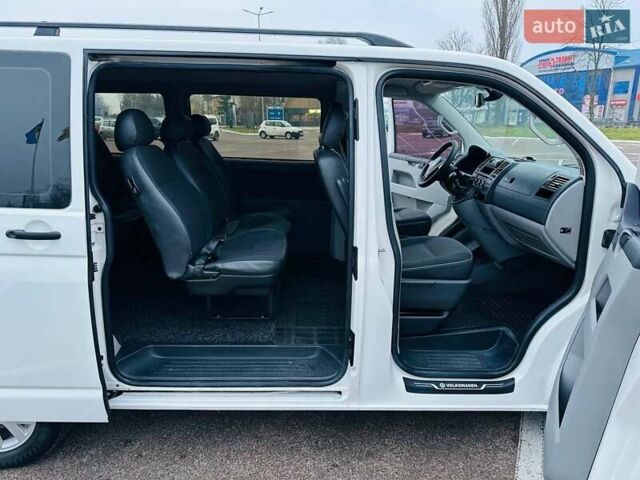 Белый Фольксваген Transporter, объемом двигателя 2 л и пробегом 190 тыс. км за 13999 $, фото 33 на Automoto.ua