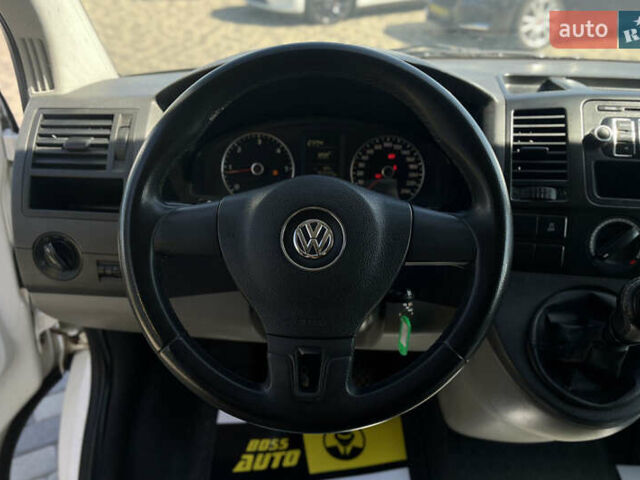 Белый Фольксваген Transporter, объемом двигателя 1.97 л и пробегом 364 тыс. км за 11800 $, фото 15 на Automoto.ua