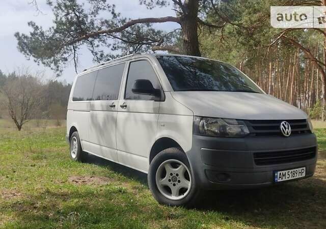 Білий Фольксваген Transporter, об'ємом двигуна 1.97 л та пробігом 387 тис. км за 12450 $, фото 3 на Automoto.ua