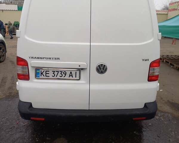 Белый Фольксваген Transporter, объемом двигателя 1.97 л и пробегом 495 тыс. км за 12500 $, фото 4 на Automoto.ua