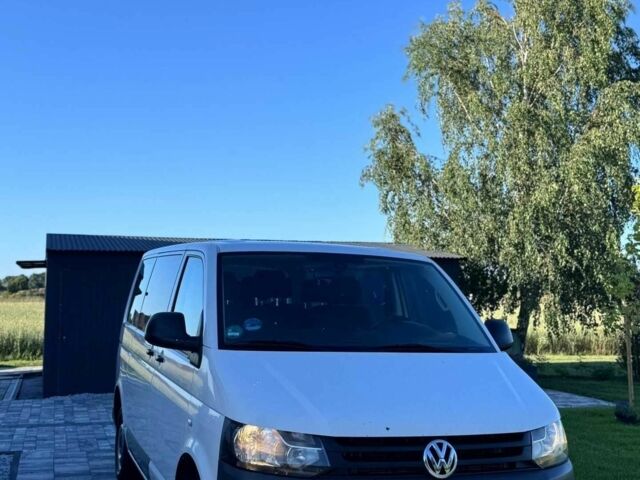 Белый Фольксваген Transporter, объемом двигателя 2 л и пробегом 243 тыс. км за 7200 $, фото 1 на Automoto.ua