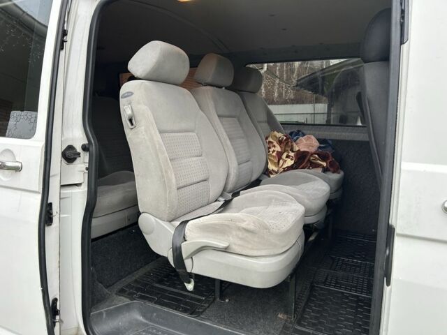 Белый Фольксваген Transporter, объемом двигателя 2 л и пробегом 423 тыс. км за 11500 $, фото 4 на Automoto.ua