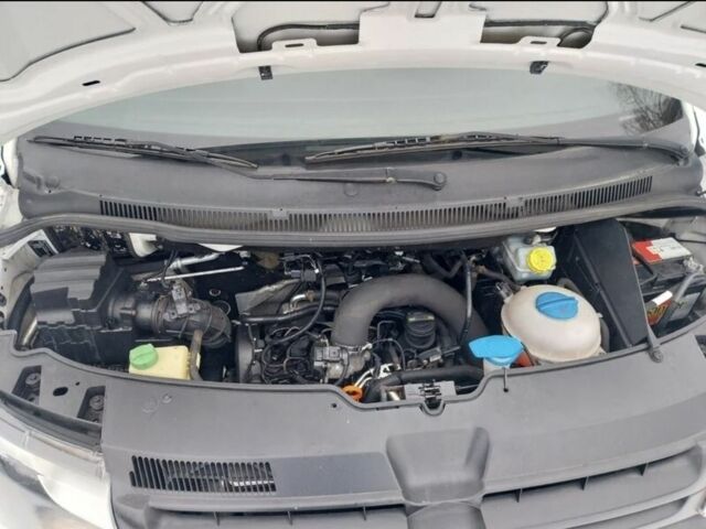 Білий Фольксваген Transporter, об'ємом двигуна 2 л та пробігом 230 тис. км за 4900 $, фото 10 на Automoto.ua