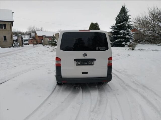 Білий Фольксваген Transporter, об'ємом двигуна 2 л та пробігом 230 тис. км за 4900 $, фото 5 на Automoto.ua