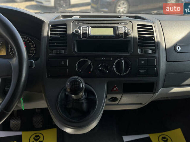 Белый Фольксваген Transporter, объемом двигателя 1.97 л и пробегом 364 тыс. км за 11800 $, фото 19 на Automoto.ua