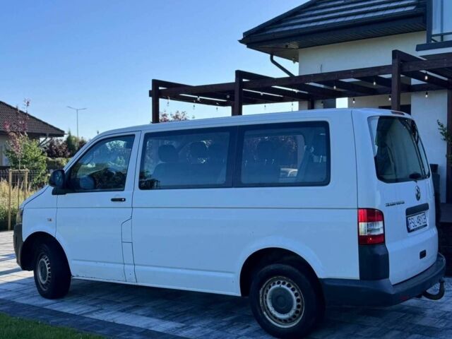 Белый Фольксваген Transporter, объемом двигателя 2 л и пробегом 243 тыс. км за 7200 $, фото 3 на Automoto.ua