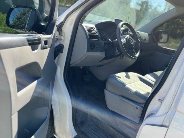 Белый Фольксваген Transporter, объемом двигателя 1.9 л и пробегом 350 тыс. км за 9500 $, фото 3 на Automoto.ua