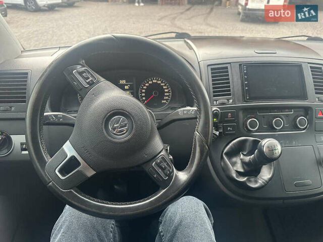 Білий Фольксваген Transporter, об'ємом двигуна 2 л та пробігом 280 тис. км за 10777 $, фото 16 на Automoto.ua