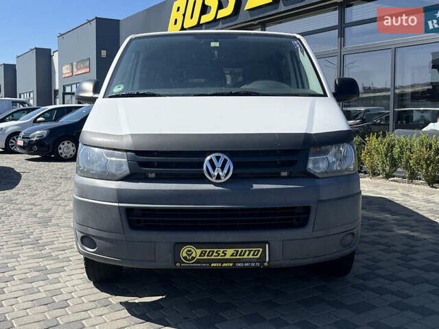 Белый Фольксваген Transporter, объемом двигателя 1.97 л и пробегом 364 тыс. км за 11800 $, фото 1 на Automoto.ua