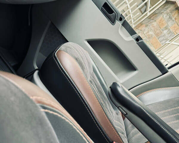 Белый Фольксваген Transporter, объемом двигателя 2 л и пробегом 312 тыс. км за 12700 $, фото 61 на Automoto.ua