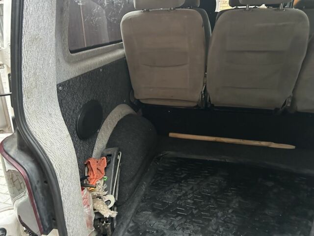 Белый Фольксваген Transporter, объемом двигателя 2 л и пробегом 423 тыс. км за 11500 $, фото 11 на Automoto.ua