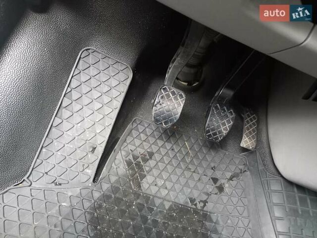 Белый Фольксваген Transporter, объемом двигателя 1.97 л и пробегом 495 тыс. км за 12500 $, фото 20 на Automoto.ua