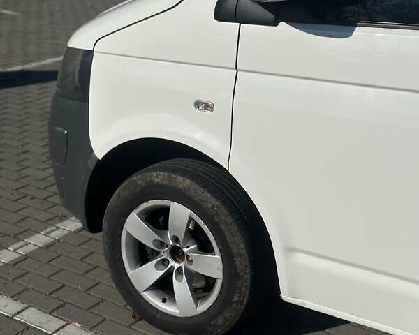 Білий Фольксваген Transporter, об'ємом двигуна 1.97 л та пробігом 406 тис. км за 12000 $, фото 17 на Automoto.ua