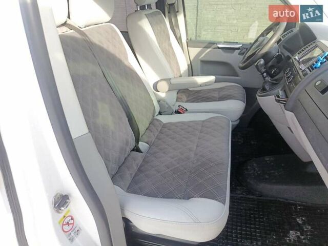 Білий Фольксваген Transporter, об'ємом двигуна 2 л та пробігом 260 тис. км за 12800 $, фото 16 на Automoto.ua
