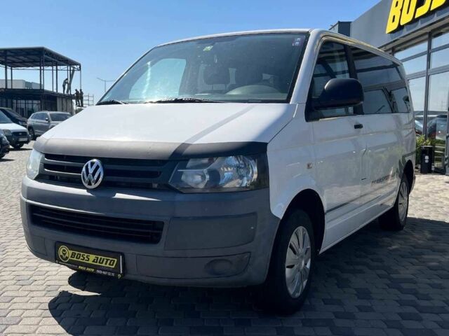 Белый Фольксваген Transporter, объемом двигателя 2 л и пробегом 364 тыс. км за 11800 $, фото 2 на Automoto.ua