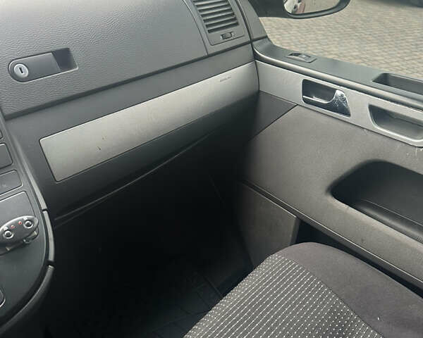 Білий Фольксваген Transporter, об'ємом двигуна 2 л та пробігом 280 тис. км за 10777 $, фото 15 на Automoto.ua