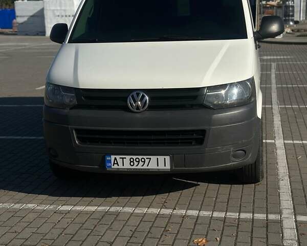 Білий Фольксваген Transporter, об'ємом двигуна 1.97 л та пробігом 406 тис. км за 12000 $, фото 5 на Automoto.ua